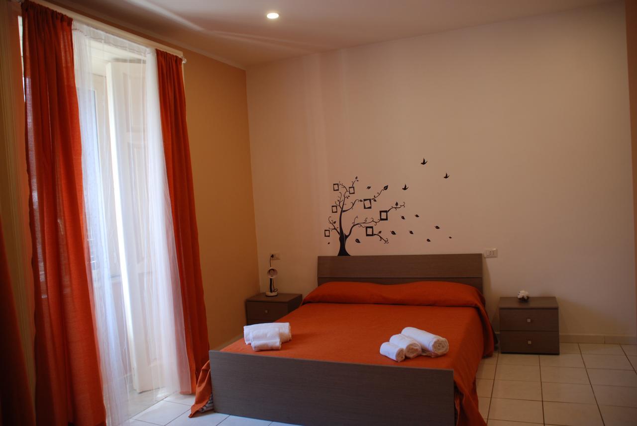 נאפולי Sweet Night Rooms מראה חיצוני תמונה