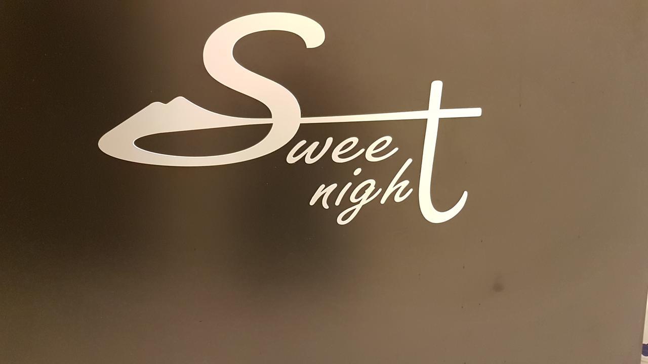 נאפולי Sweet Night Rooms מראה חיצוני תמונה